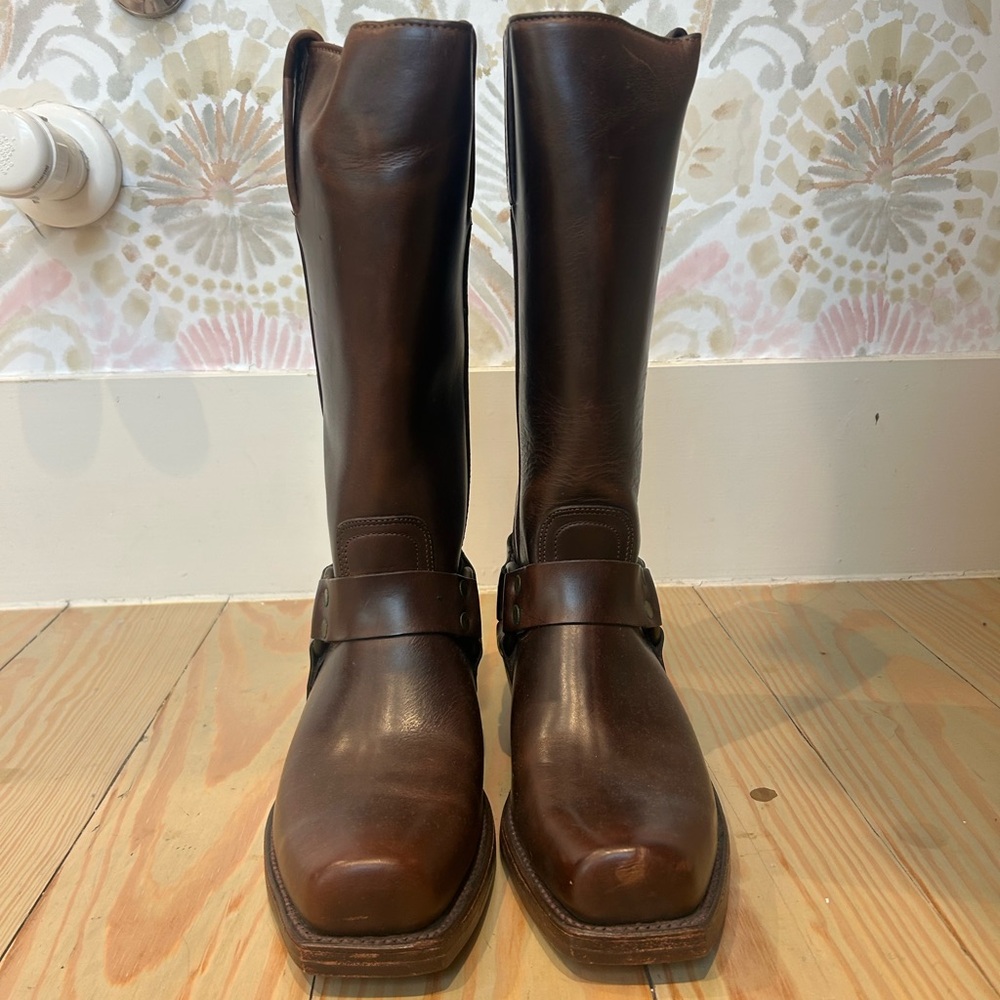 NEW Frye Women's Designer Harness 12R Boots Size 9.5 - Picture 5 of 9